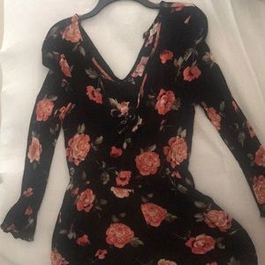 Size Large Romper long sleeve by Rewind